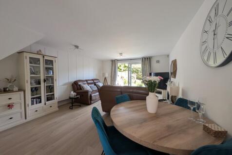Open plan living / dining
