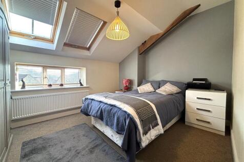2nd Bedroom