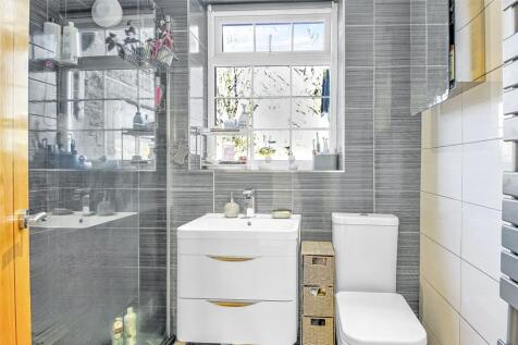 Master En-Suite