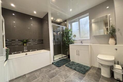 Main Bedroom Ensuite