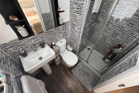 Master En-Suite