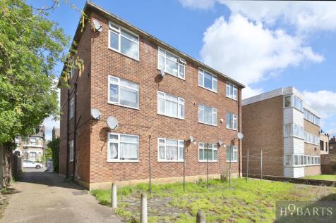 2 bedroom Ground Floor Flat