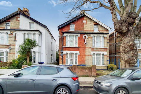 1 bedroom Ground Floor Flat for rent