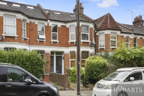 Two- bedroom Ground Floor Edwardian Maisonette wi