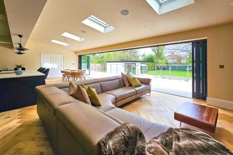 Grange House - Li...