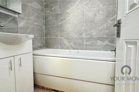 2nd Floor Bathroom