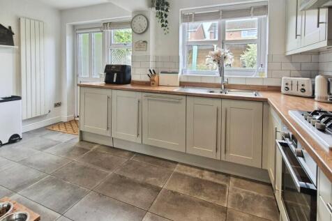 EXTENDED KITCHEN