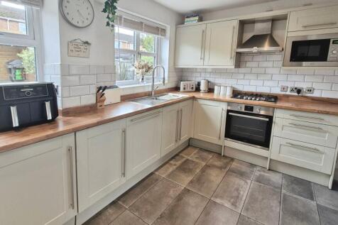 EXTENDED KITCHEN