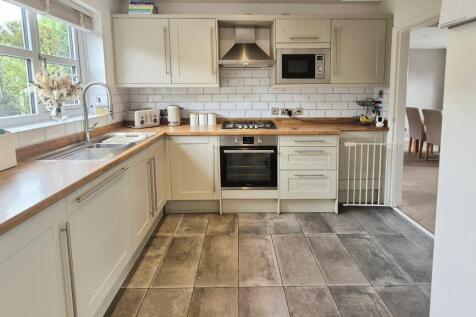 EXTENDED KITCHEN