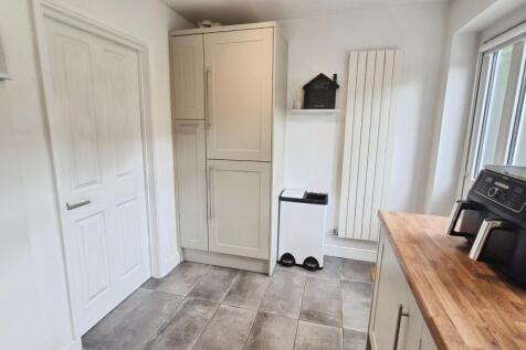 EXTENDED KITCHEN