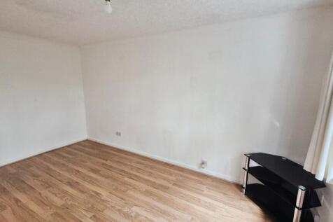 pbox-bedroom-346370.jpg