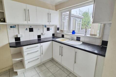 EXTENDED KITCHEN