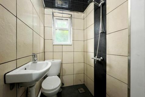 G/floor wet room