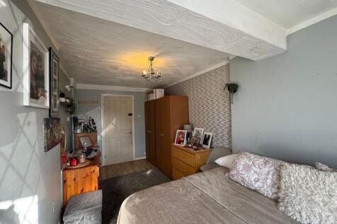 Fifth Bedroom