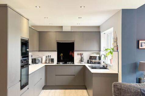 Kitchen / Diner / Lounge