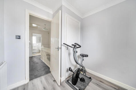 1360422-6-68e7edb...