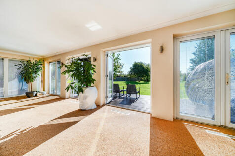 1353311-10-68d6de...