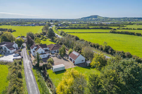 1353311-11-68d6db...