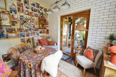 Breakfast Room