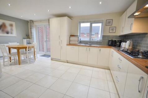 Open Plan Dining Kitchen