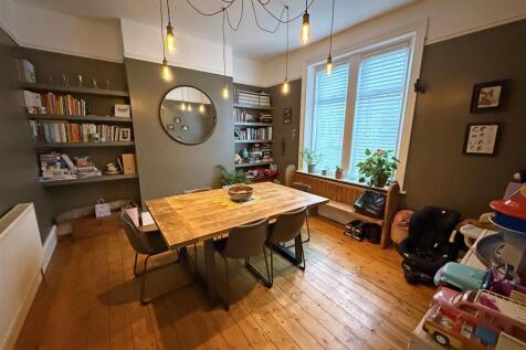 Dining room.jpg