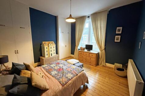 Bedroom 2.jpg