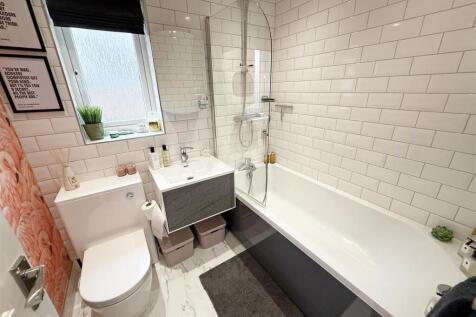 Beech Court Bathroom.jpg