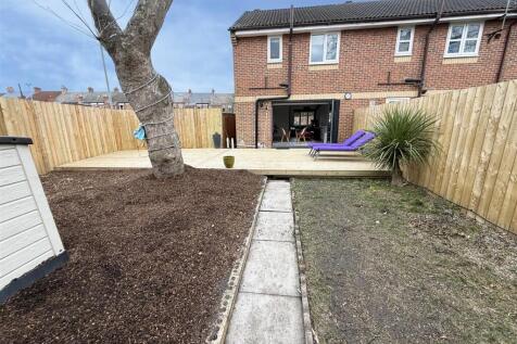Beech Court Garden.jpg