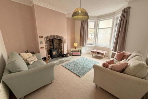 Living room.jpg
