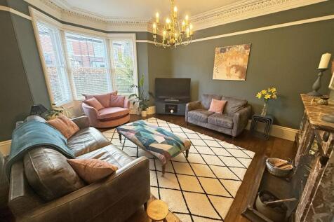 Living room.jpg