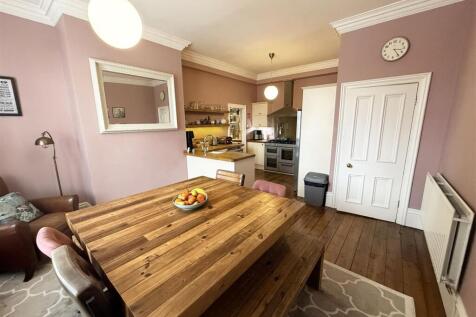 Dinning room .jpg