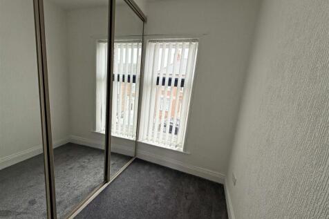 Bedroom 3.jpg