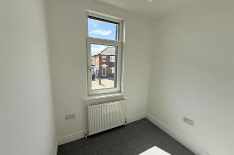 Bedroom 3.jpg