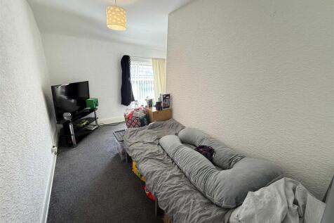 Bedroom 2.jpg