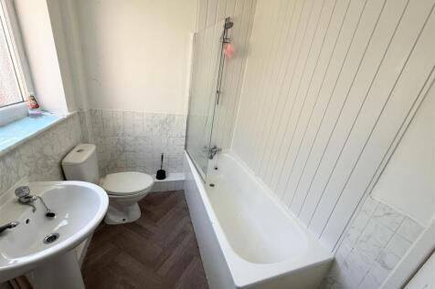 William Street Bathroom.jpg