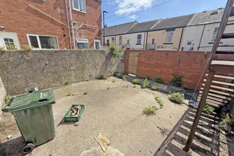 William Street Rear Yard.jpg