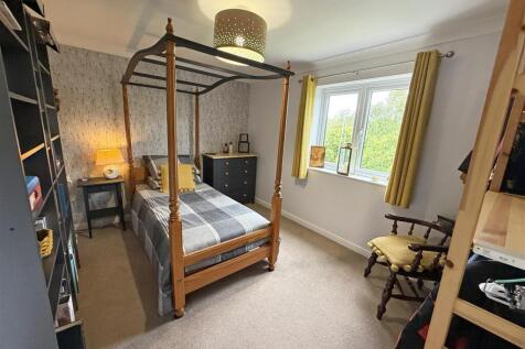 Bedroom 3.jpg