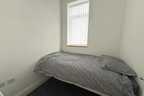 Besdroom 3.jpg