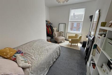 Bedroom 2.jpg