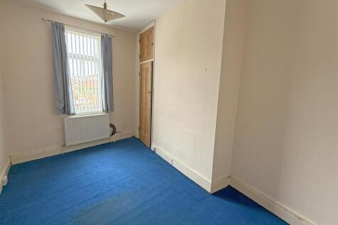 Bedroom 2.jpg