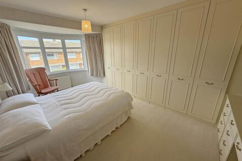 Bedroom 2.jpg