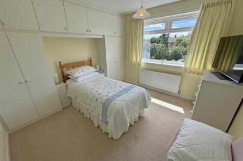 Bedroom 3.jpg