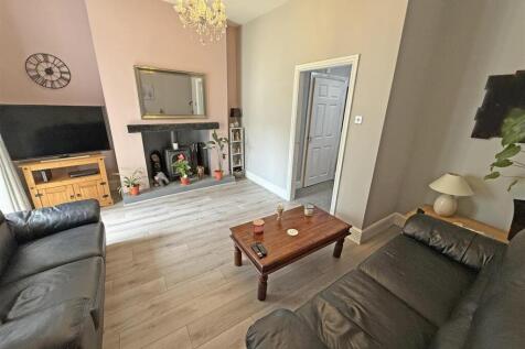 Living room angle 1.jpg