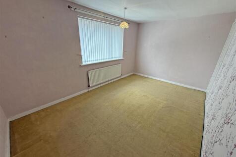 Bedroom 3.jpg
