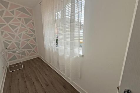Bedroom 2.jpg