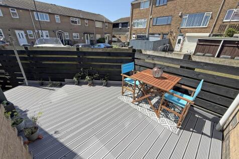 Back Garden angle 2.jpg