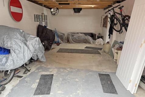 Inside 1.jpg