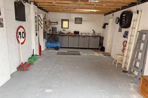 Inside 2.jpg