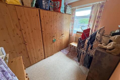 Bedroom 3.jpg