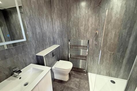 Shower room.jpg